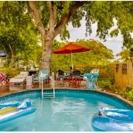 Tropical Pool Luxury Home Best Location Beaches Restaurant Hard Rock Fun شاطئ هالانديل المظهر الخارجي الصورة